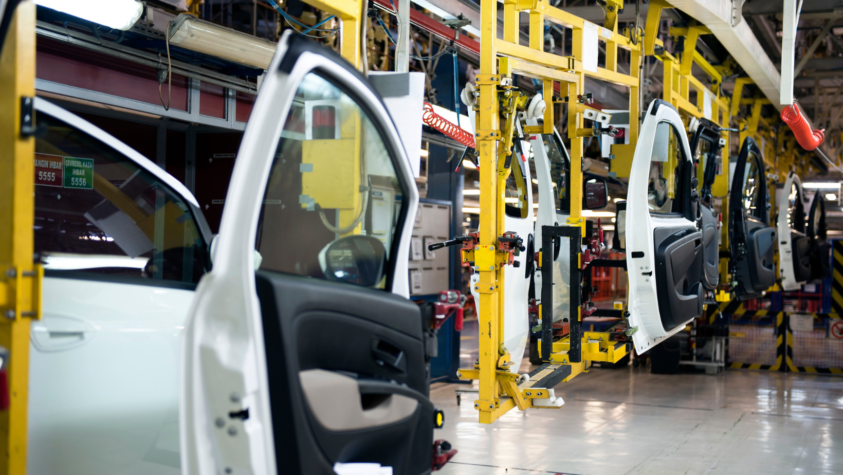 Common Applications of PLCs in the Automotive Industry